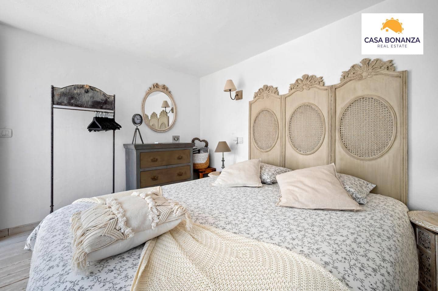 Chalet de 4 habitaciones en La Herradura en venta con piscina garaje - 699.000 € (Ref: 9891495)