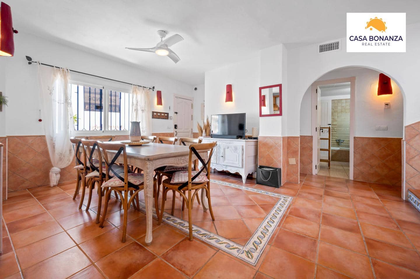 Chalet de 4 habitaciones en La Herradura en venta con piscina garaje - 699.000 € (Ref: 9891495)
