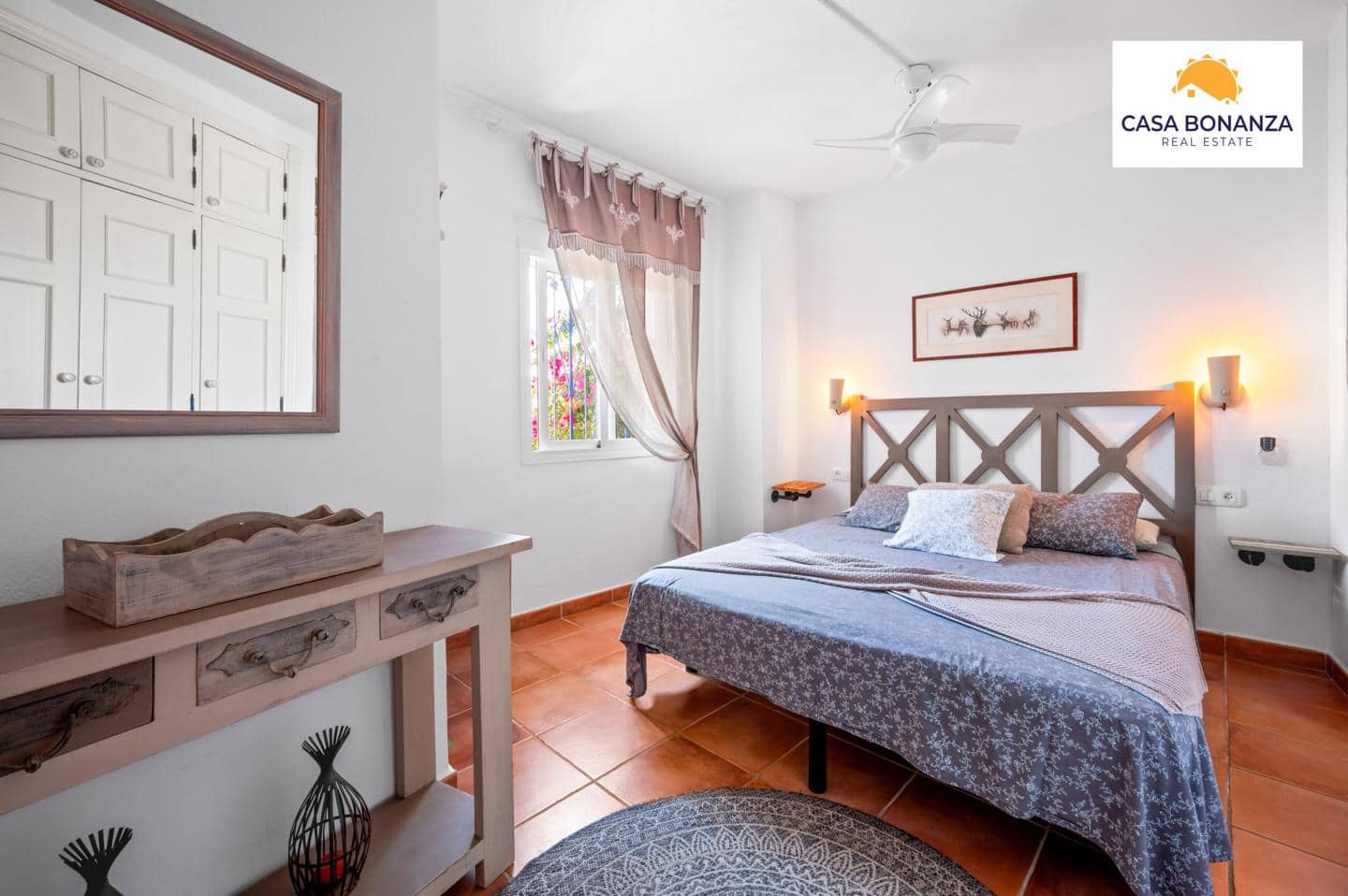 Chalet de 4 habitaciones en La Herradura en venta con piscina garaje - 699.000 € (Ref: 9891495)