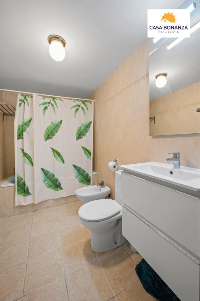 2 bedroom Flat for sale in Almunecar with pool - € 450,000 (Ref: 9936874)