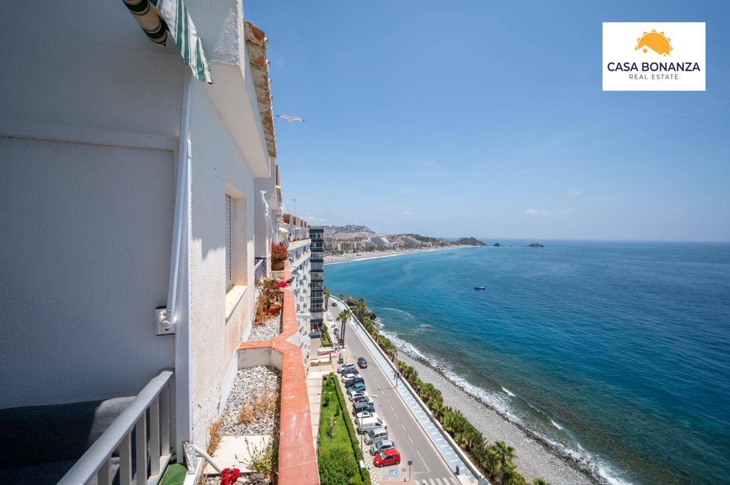 2 bedroom Flat for sale in Almunecar with pool - € 450,000 (Ref: 9936874)