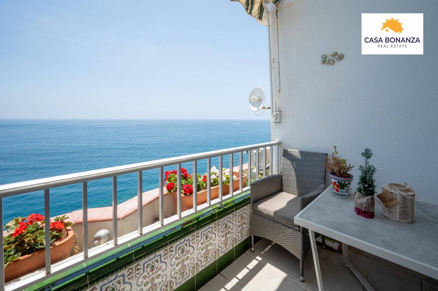 2 bedroom Flat for sale in Almunecar with pool - € 450,000 (Ref: 9936874)