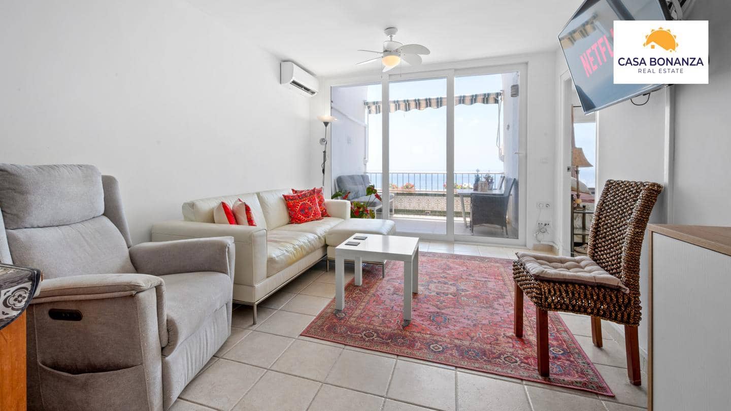2 bedroom Flat for sale in Almunecar with pool - € 450,000 (Ref: 9936874)