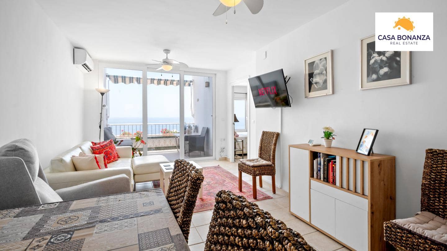 2 bedroom Flat for sale in Almunecar with pool - € 450,000 (Ref: 9936874)