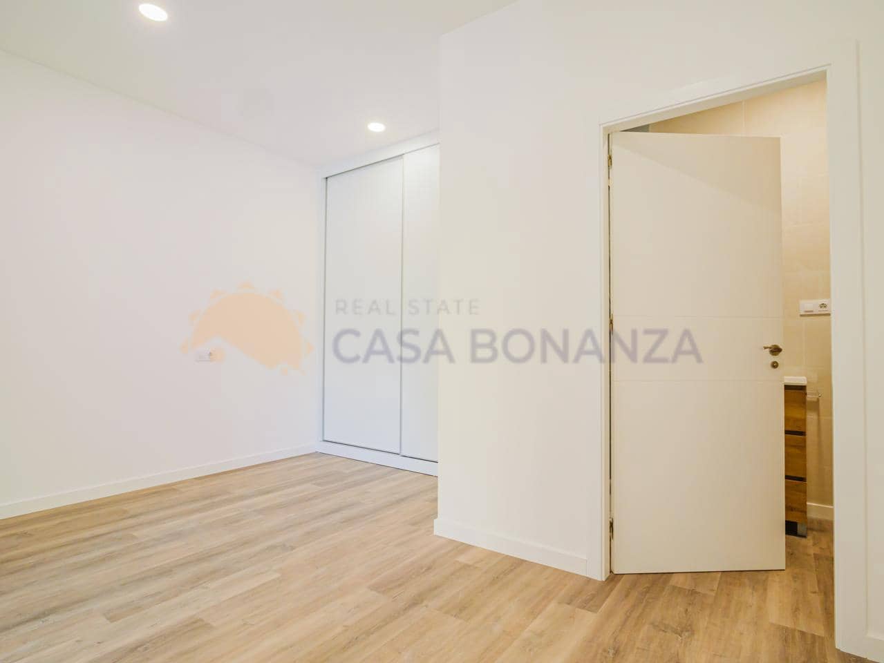 Flat for sale in Almunecar - € 178,500 (Ref: 9974511)