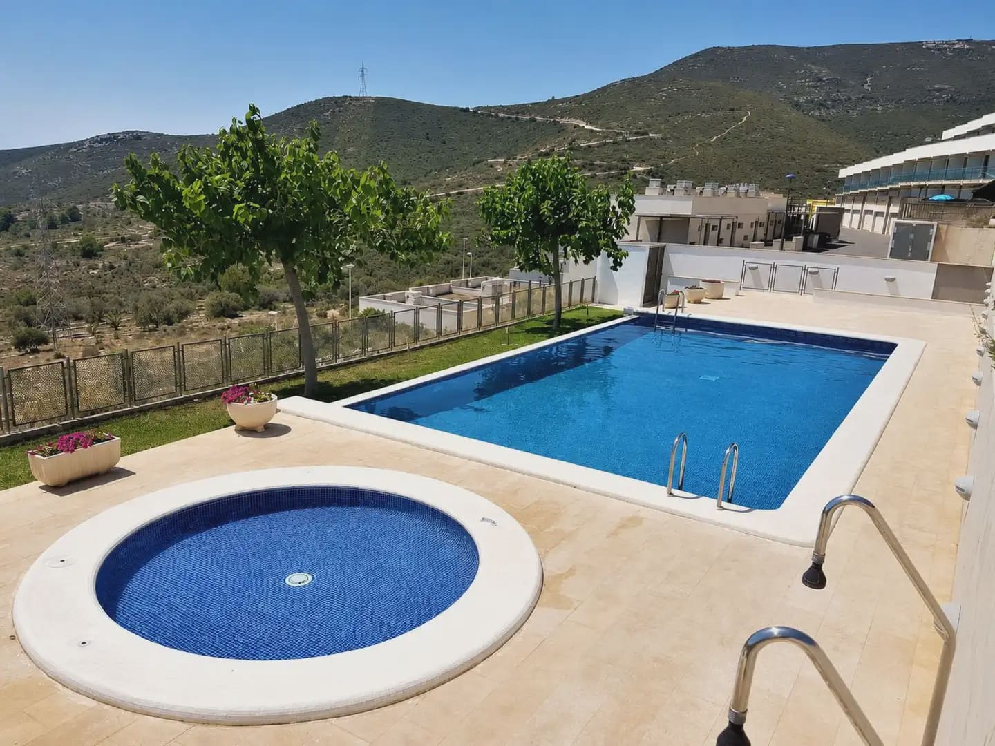 Moradia em Banda para venda em Peniscola com piscina garagem - 255 000 € (Ref: 10149412)