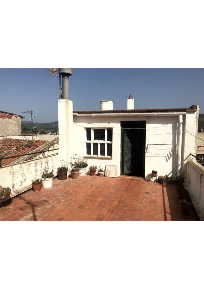 6 soveværelse Byhus til salg i Santa Magdalena de Polpis med garage - € 102.000 (Ref: 7615013)