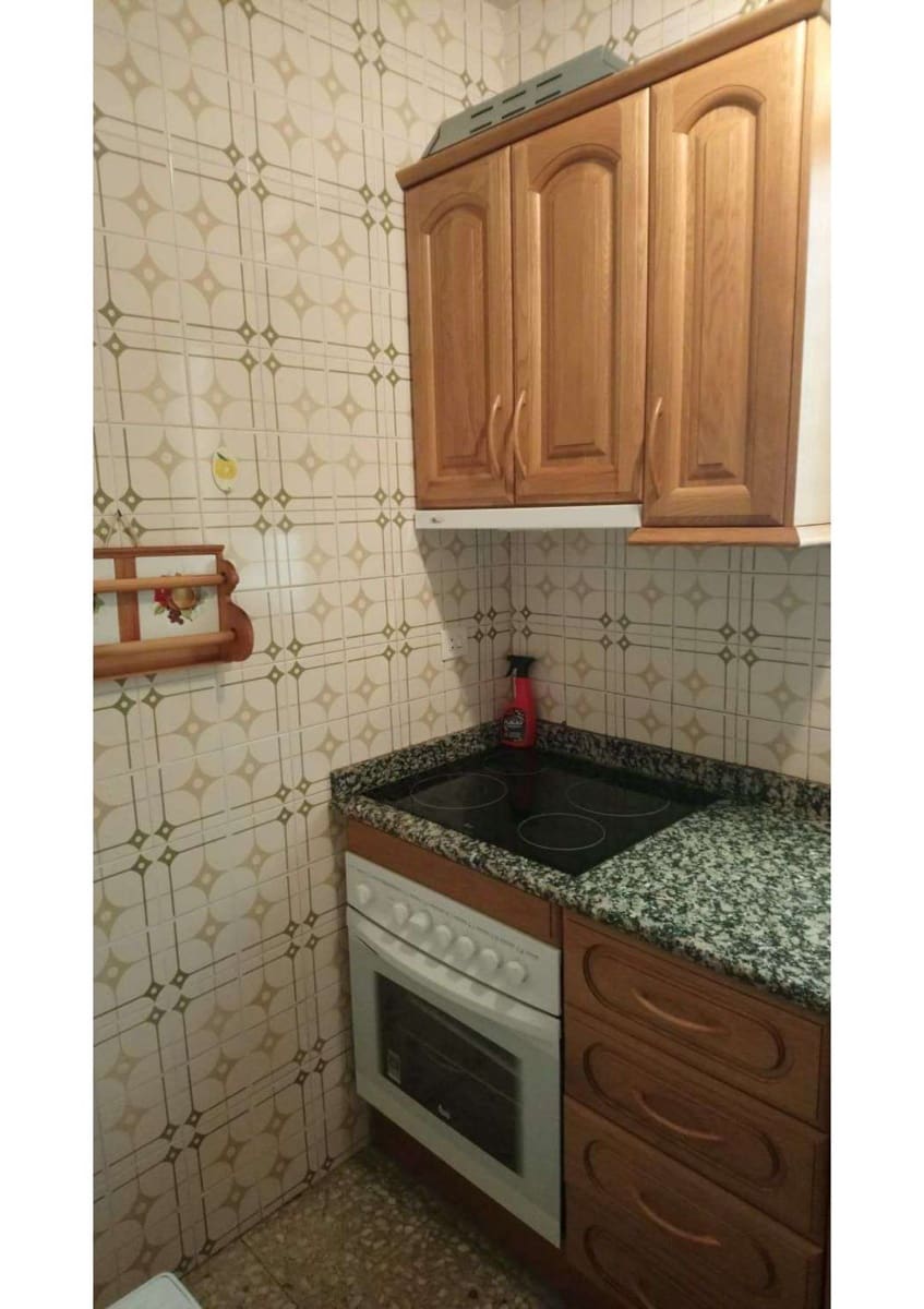 6 soveværelse Byhus til salg i Santa Magdalena de Polpis med garage - € 102.000 (Ref: 7615013)