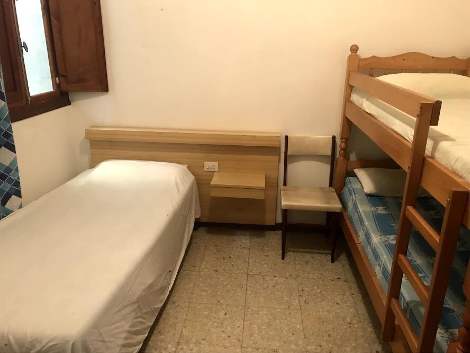 6 soveværelse Byhus til salg i Santa Magdalena de Polpis med garage - € 102.000 (Ref: 7615013)