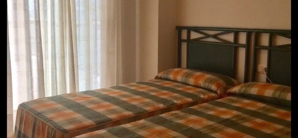 2 soverom Strandleiligheter til salgs i Peniscola med svømmebasseng garasje - € 285 000 (Ref: 7921875)