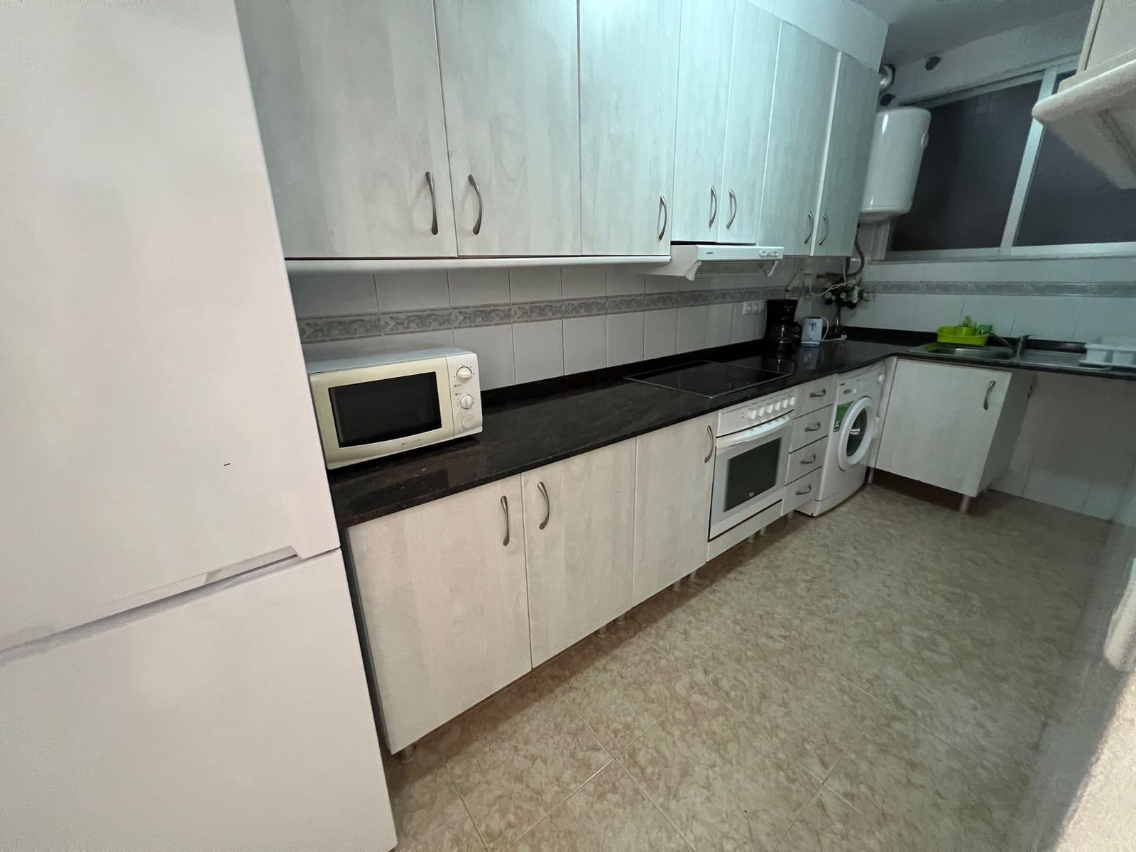 3 bedroom Apartment for sale in Peniscola with garage - € 150,000 (Ref: 8550075)