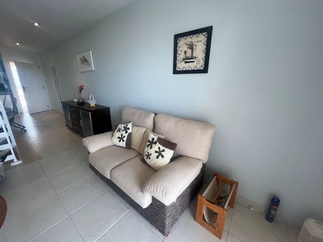 3 soverom Kjedet enebolig til salgs i Peñíscola med svømmebasseng garasje - € 197 000 (Ref: 9075562)