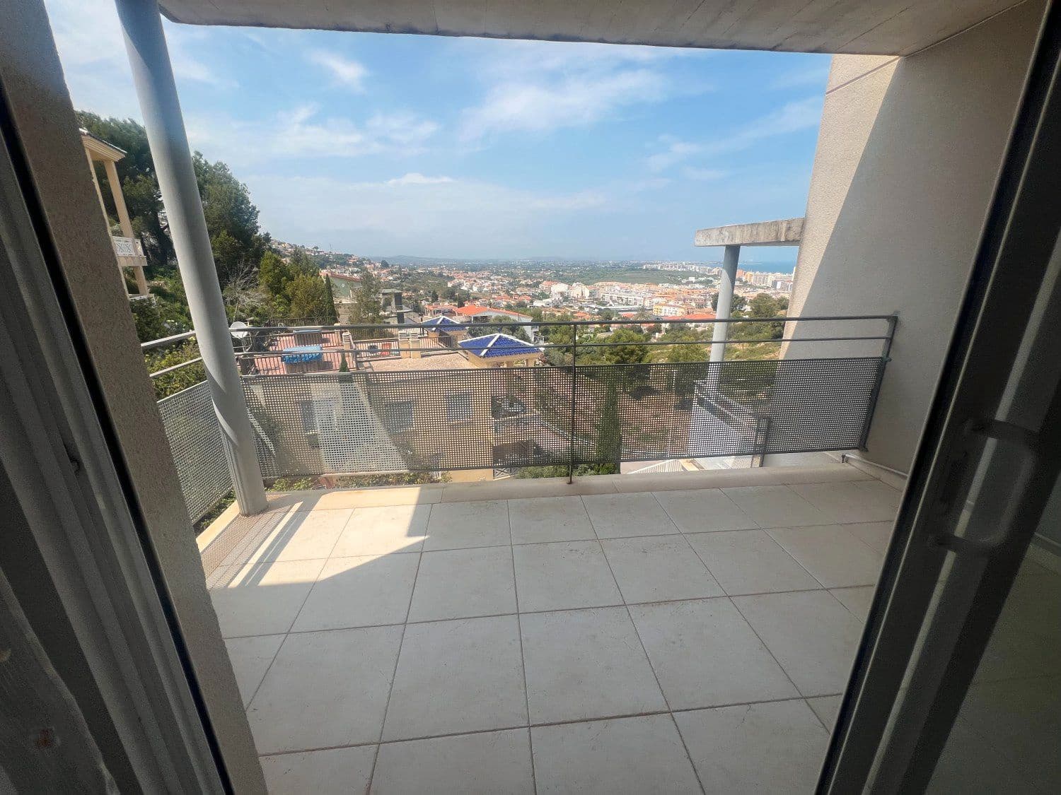 3 soverom Kjedet enebolig til salgs i Peniscola med svømmebasseng garasje - € 197 000 (Ref: 9075562)