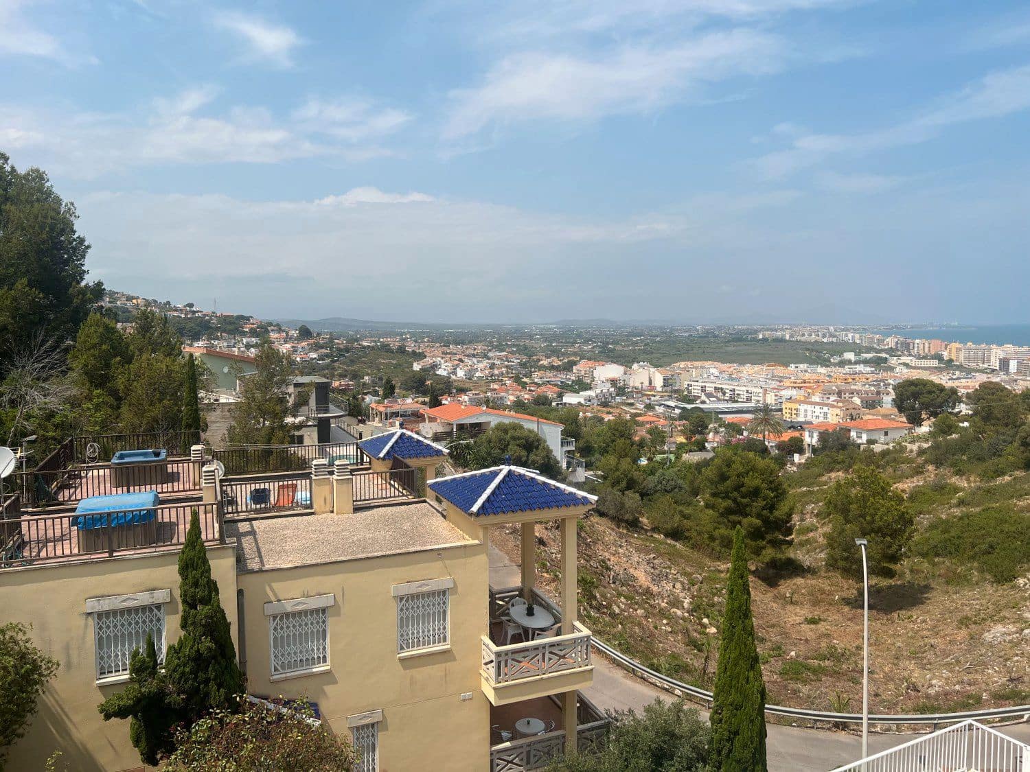 3 soverom Kjedet enebolig til salgs i Peniscola med svømmebasseng garasje - € 197 000 (Ref: 9075562)