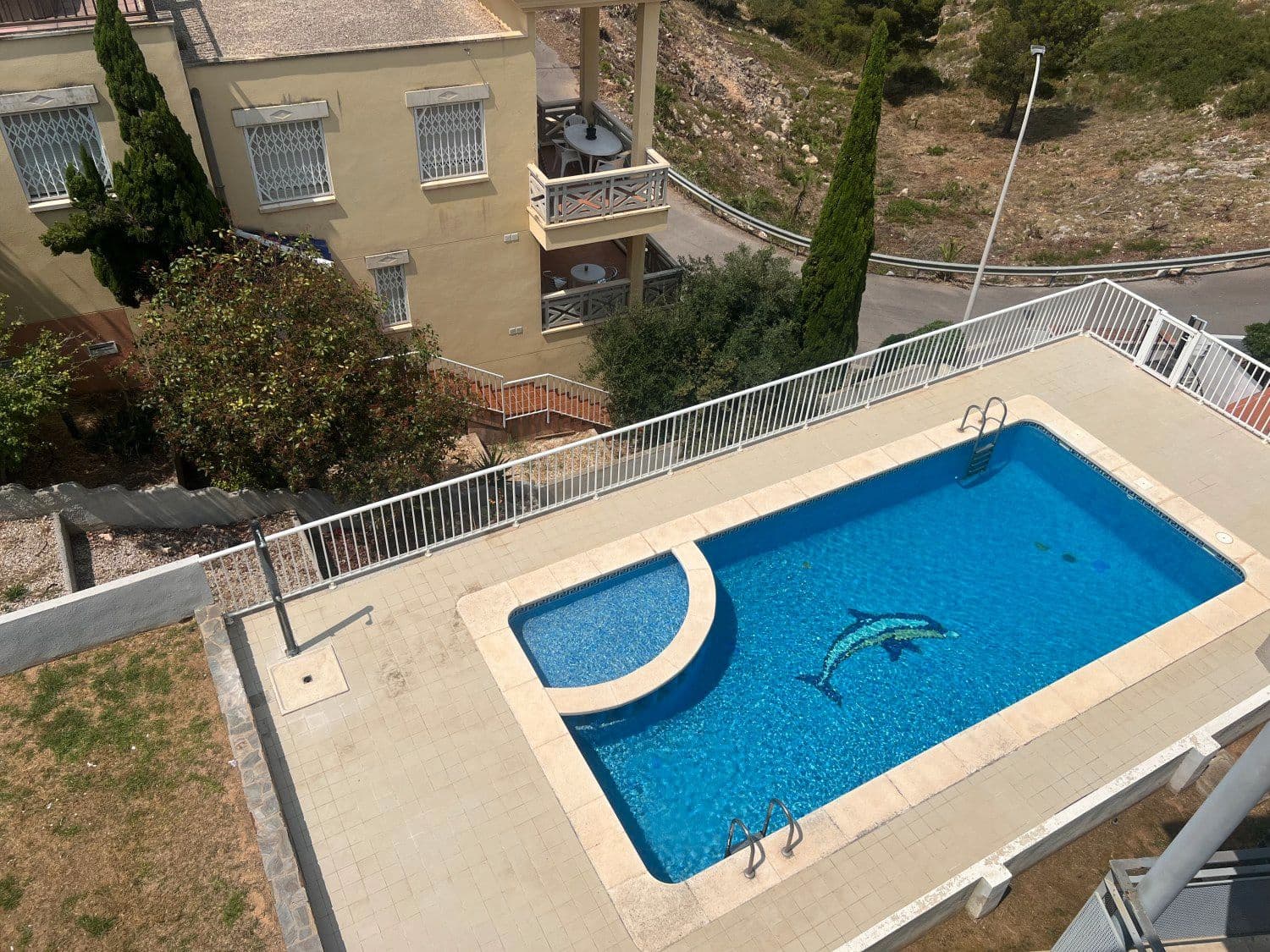 3 soverom Kjedet enebolig til salgs i Peniscola med svømmebasseng garasje - € 197 000 (Ref: 9075562)