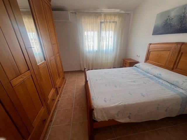 4 soveværelse Semi-Rækkehus til salg i Peniscola med swimmingpool garage - € 240.000 (Ref: 9105920)