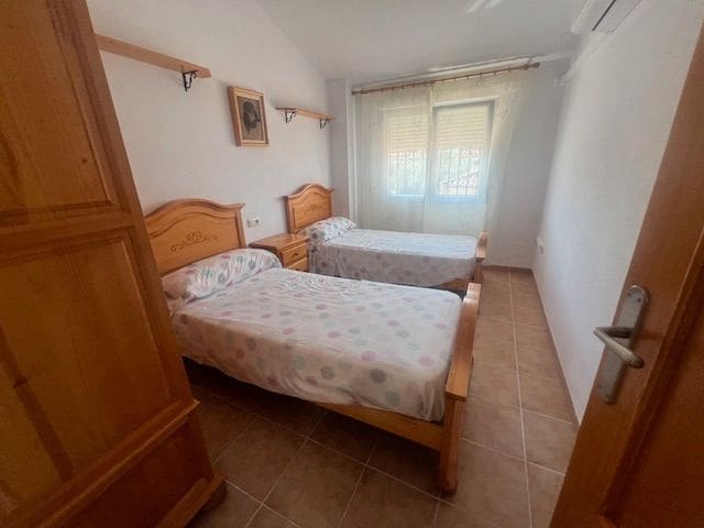 4 soveværelse Semi-Rækkehus til salg i Peniscola med swimmingpool garage - € 240.000 (Ref: 9105920)