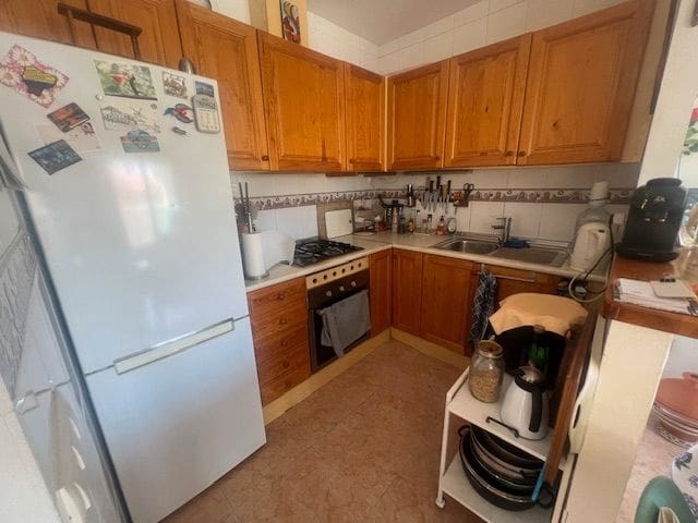 3 soverom Kjedet enebolig til salgs i Peniscola med garasje - € 239 900 (Ref: 9263587)