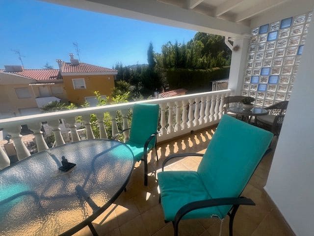 3 soverom Kjedet enebolig til salgs i Peniscola med garasje - € 239 900 (Ref: 9263587)