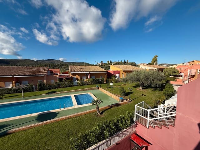 3 makuuhuone Paritalo myytävänä paikassa Peñíscola mukana uima-altaan 
autotalli - 235 000 € (Ref: 9391157)