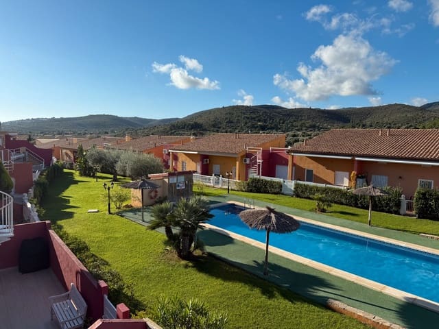 3 makuuhuone Paritalo myytävänä paikassa Peñíscola mukana uima-altaan 
autotalli - 235 000 € (Ref: 9391157)