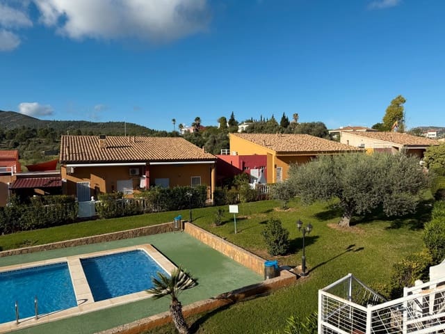 3 makuuhuone Paritalo myytävänä paikassa Peñíscola mukana uima-altaan 
autotalli - 235 000 € (Ref: 9391157)