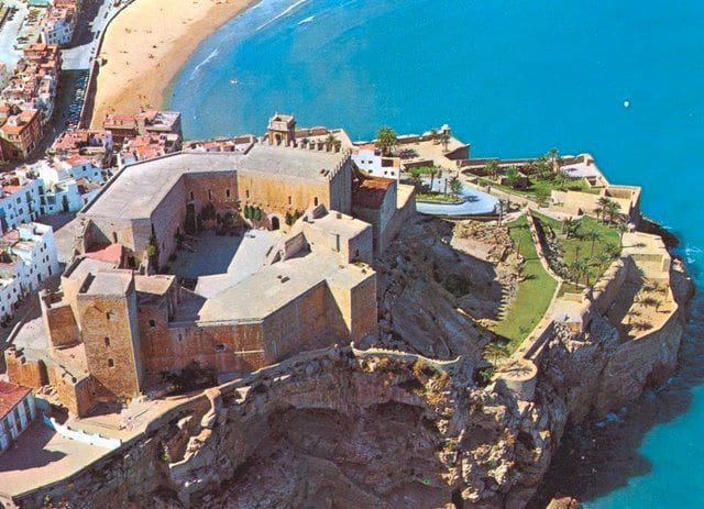 2 bedroom Penthouse for sale in Peniscola with pool - € 185,000 (Ref: 9392047)