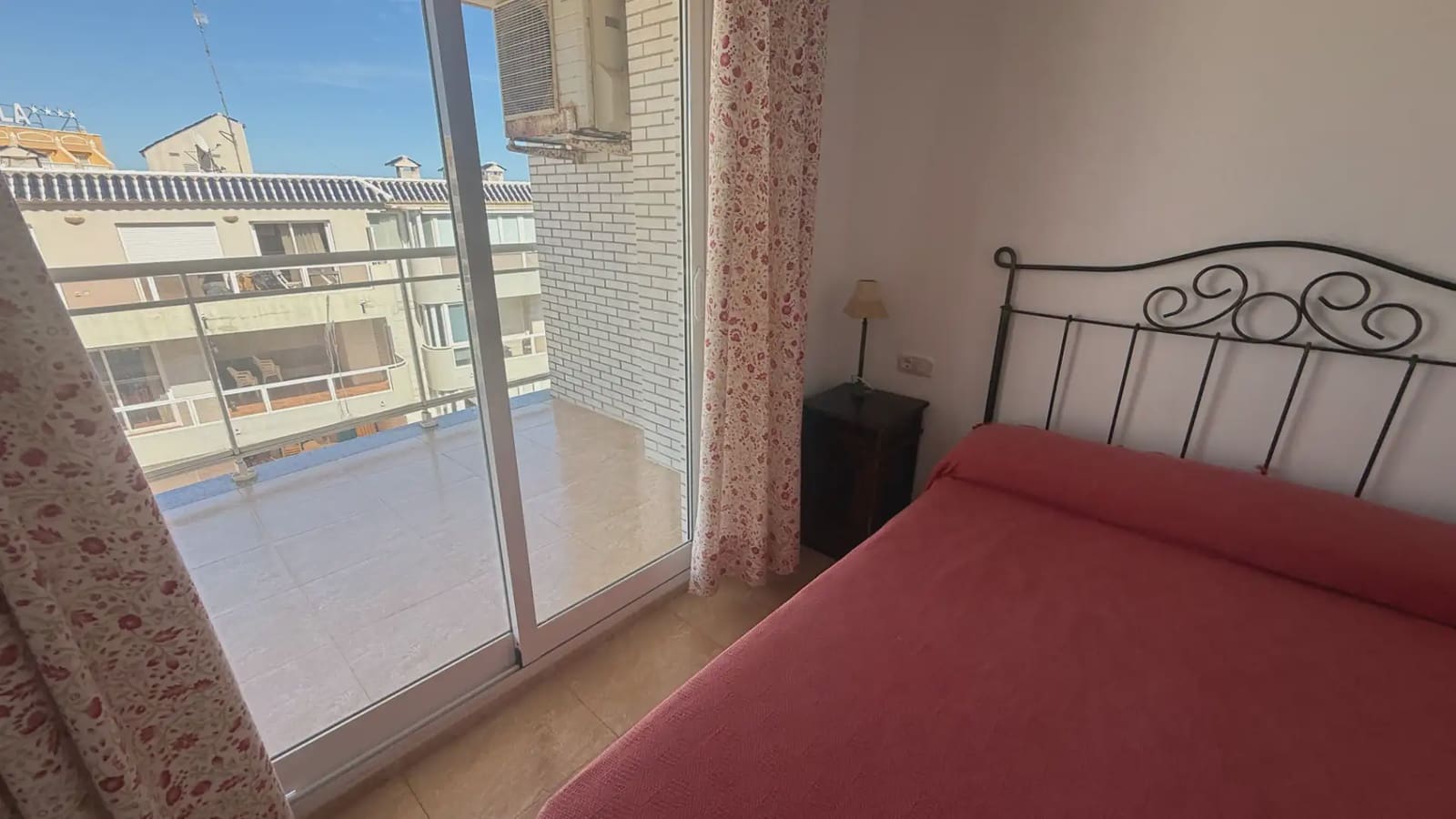 2 bedroom Beach Apartment for sale in Peniscola with pool - € 249,000 (Ref: 9743036)