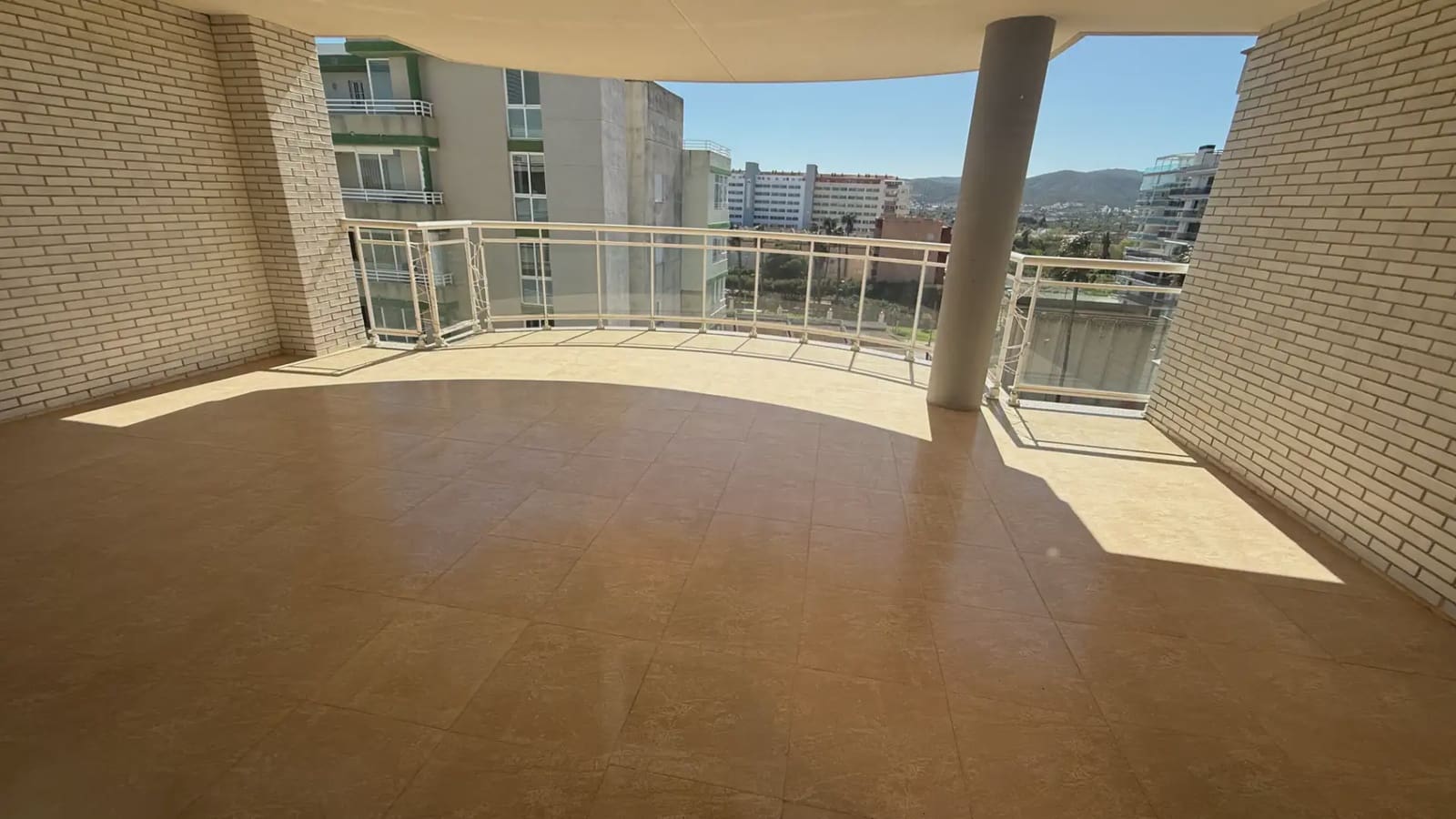 2 bedroom Beach Apartment for sale in Peniscola with pool - € 249,000 (Ref: 9743036)