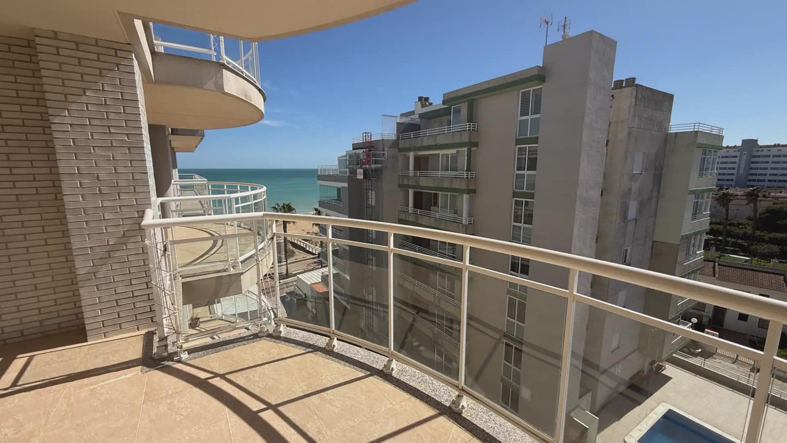 2 bedroom Beach Apartment for sale in Peniscola with pool - € 249,000 (Ref: 9743036)