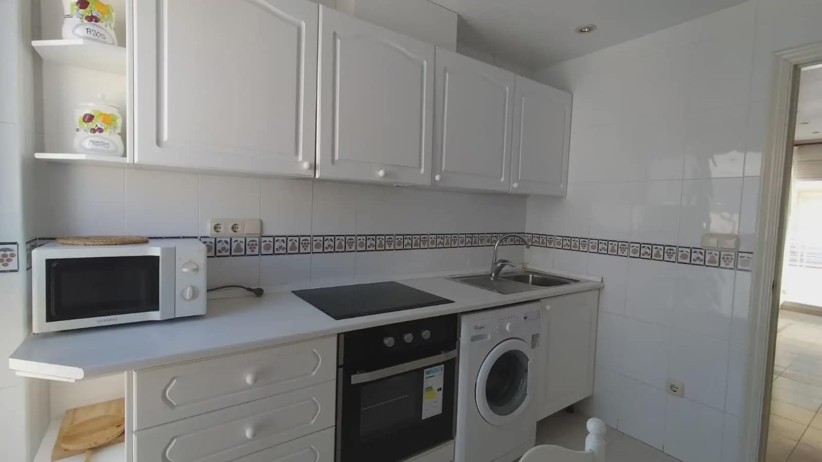 2 soveværelse Strandlejlighed til salg i Peniscola med swimmingpool - € 175.000 (Ref: 9743121)