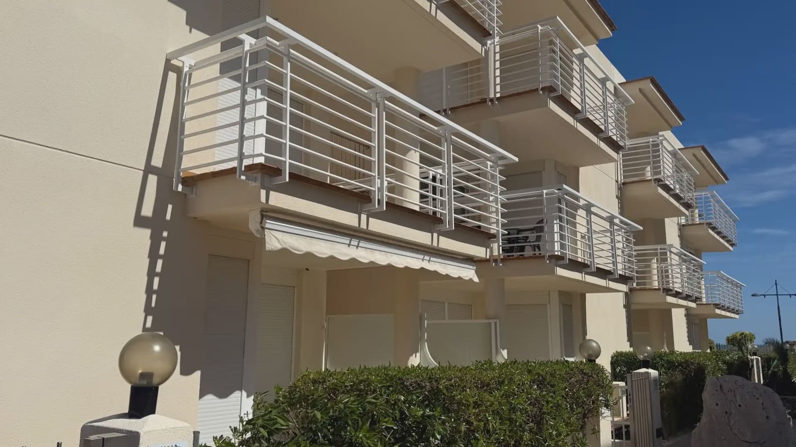 2 soveværelse Strandlejlighed til salg i Peniscola med swimmingpool - € 175.000 (Ref: 9743121)