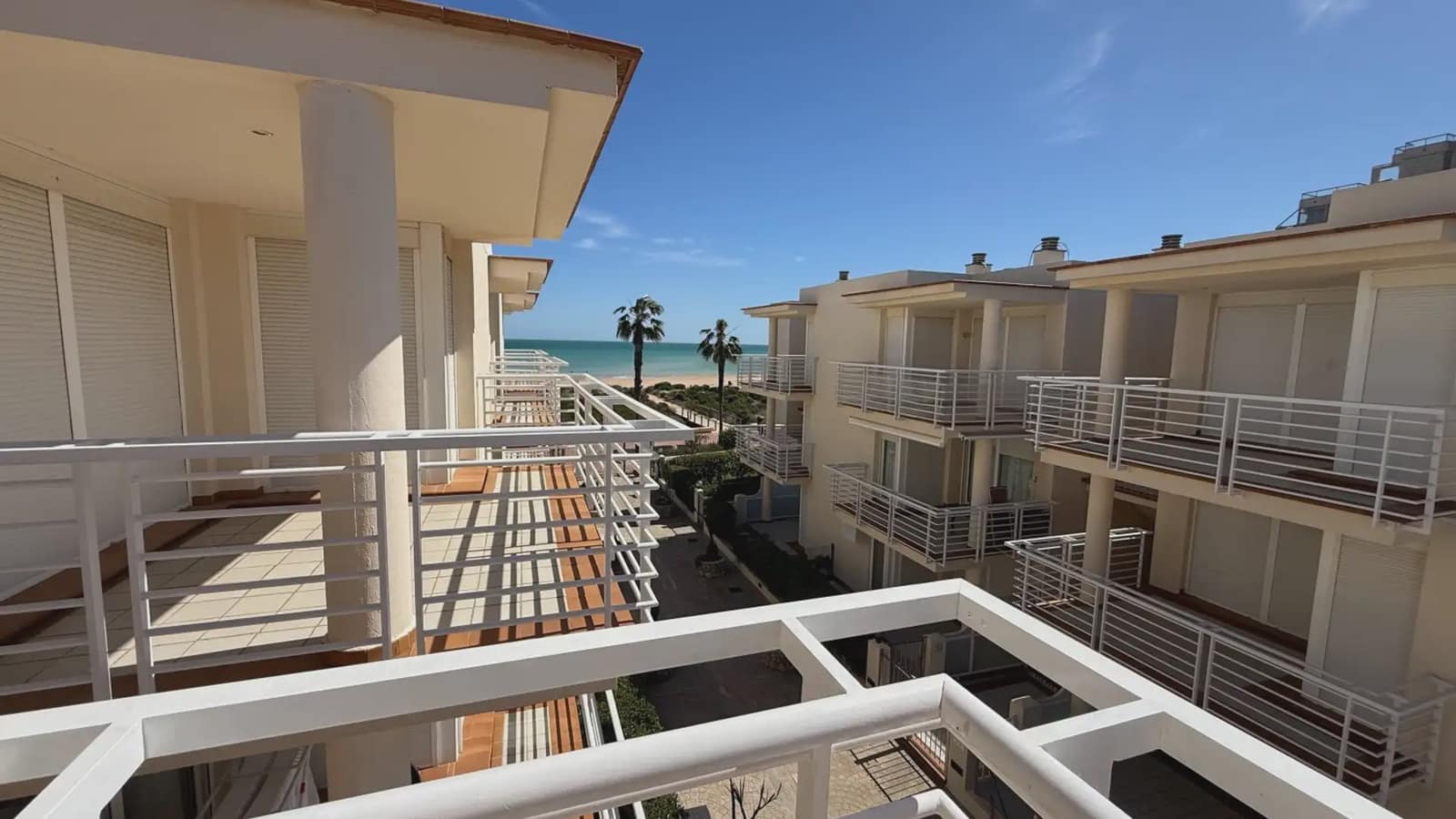 2 soveværelse Strandlejlighed til salg i Peniscola med swimmingpool - € 175.000 (Ref: 9743121)