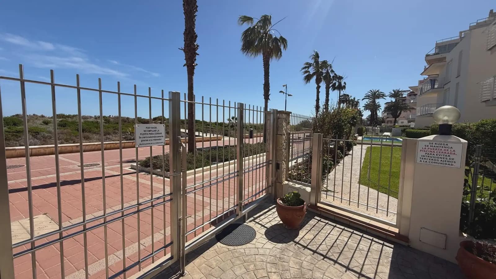 2 soveværelse Strandlejlighed til salg i Peniscola med swimmingpool - € 175.000 (Ref: 9743121)