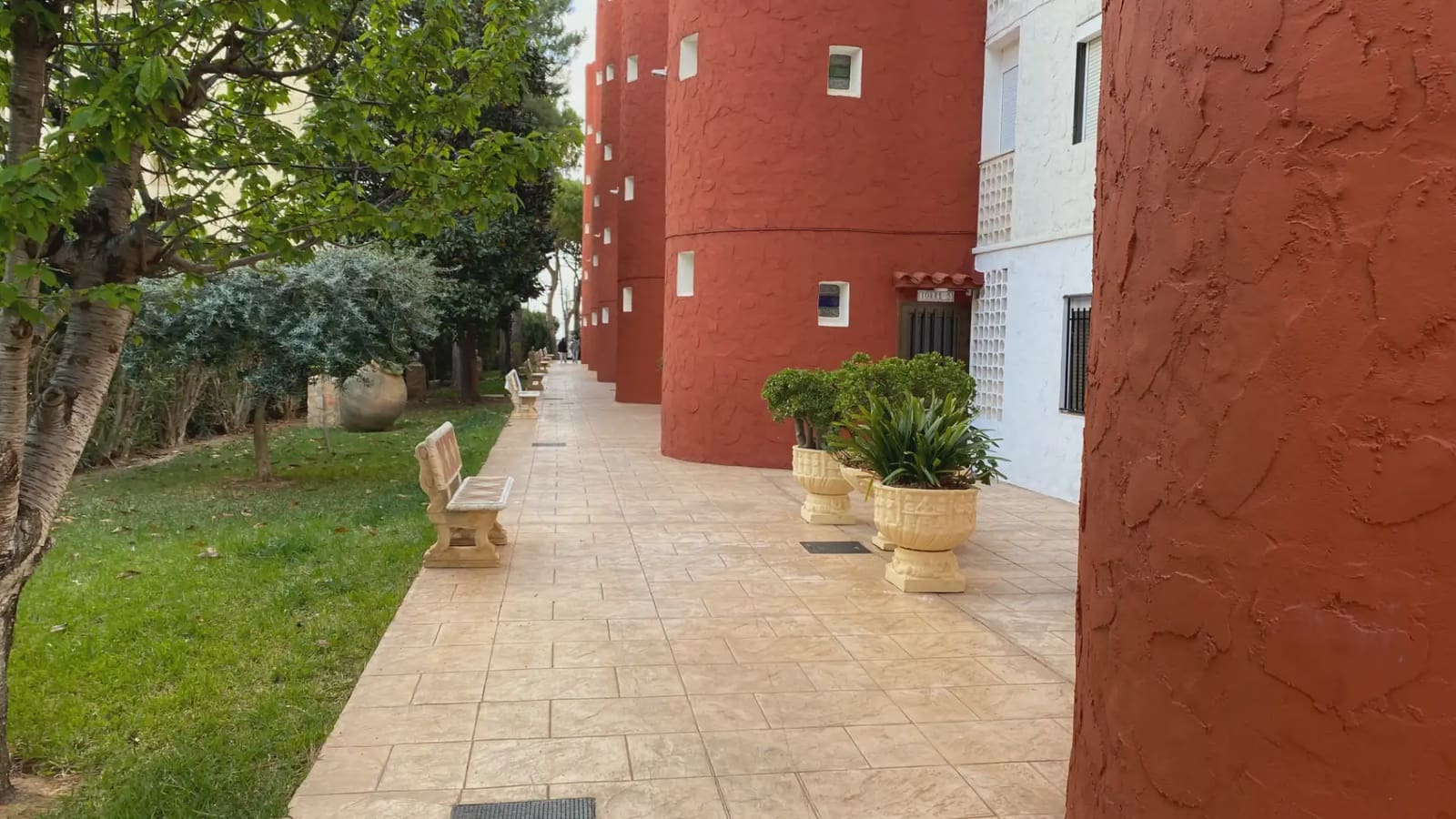 2 bedroom Beach Apartment for sale in Peniscola with garage - € 179,000 (Ref: 9743123)