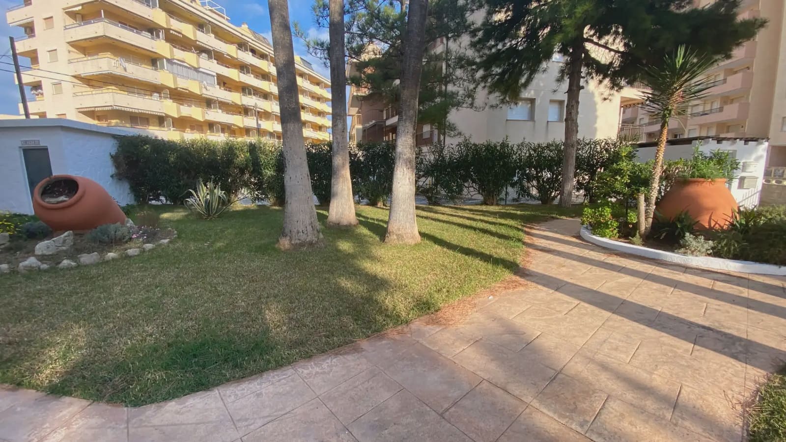 2 bedroom Beach Apartment for sale in Peniscola with garage - € 179,000 (Ref: 9743123)