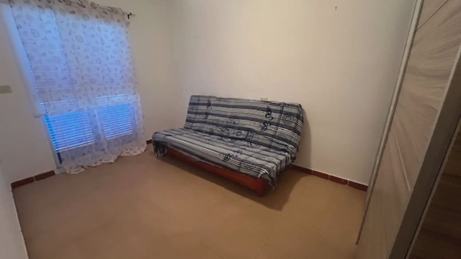 2 bedroom Townhouse for sale in Peniscola with pool garage - € 180,000 (Ref: 9743125)