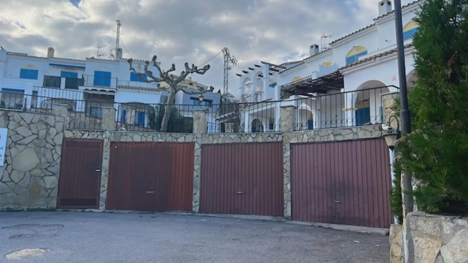 2 bedroom Townhouse for sale in Peniscola with pool garage - € 180,000 (Ref: 9743125)