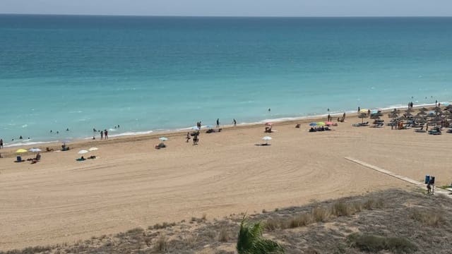 3 soveværelse Strandlejlighed til salg i Peñíscola med swimmingpool garage - € 330.000 (Ref: 9743191)