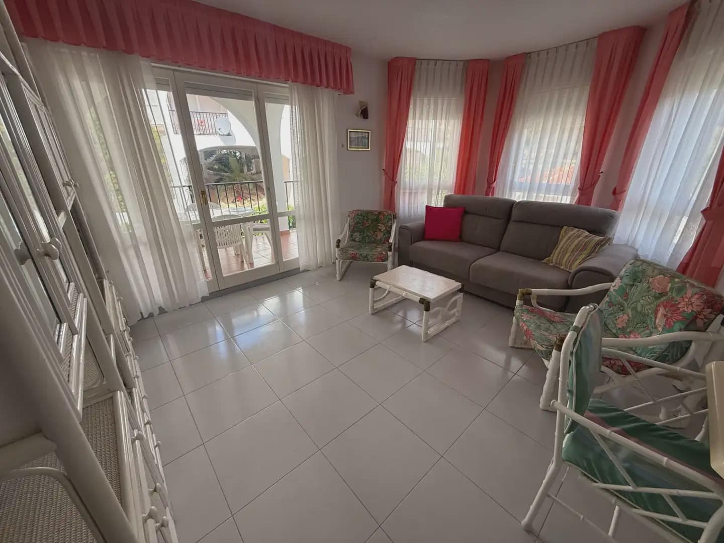 2 slaapkamer Appartement te koop in Peniscola met zwembad - € 125.000 (Ref: 9761390)