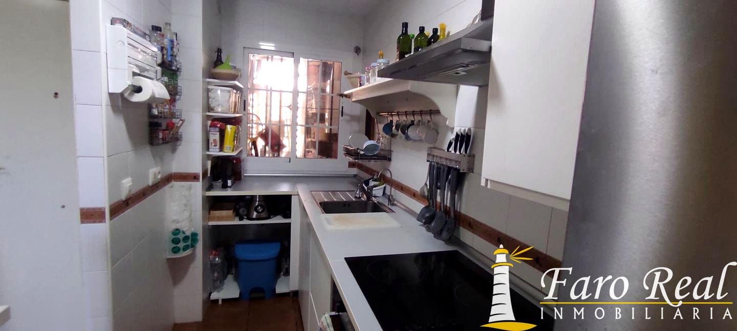 3 makuuhuone Asunto myytävänä paikassa Sanlucar de Barrameda mukana uima-altaan - 175 000 € (Ref: 9420128)