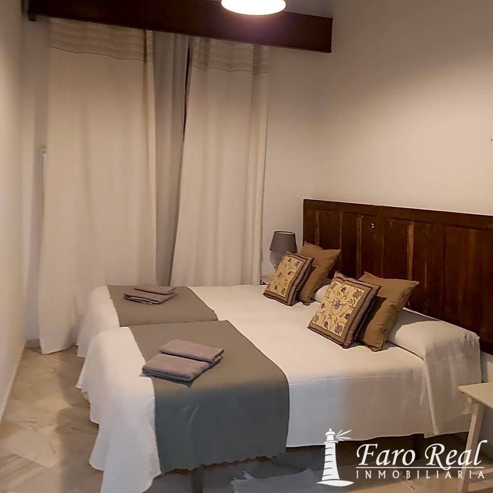 5 bedroom Villa for sale in Sanlucar de Barrameda with pool garage - € 750,000 (Ref: 9420133)