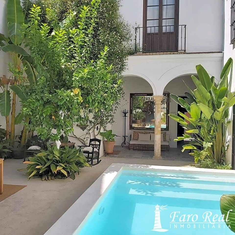 5 bedroom Villa for sale in Sanlucar de Barrameda with pool garage - € 750,000 (Ref: 9420133)