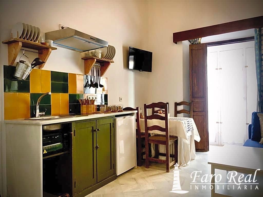 5 bedroom Villa for sale in Sanlucar de Barrameda with pool garage - € 750,000 (Ref: 9420133)