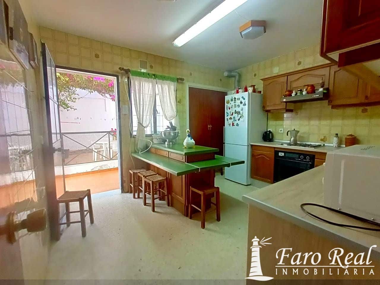 4 bedroom Villa for sale in Sanlucar de Barrameda with pool - € 580,000 (Ref: 9420134)