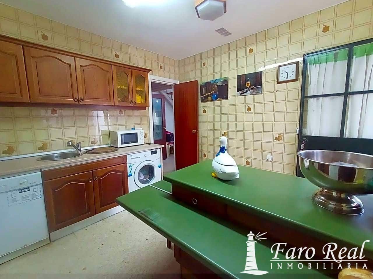 4 bedroom Villa for sale in Sanlucar de Barrameda with pool - € 580,000 (Ref: 9420134)