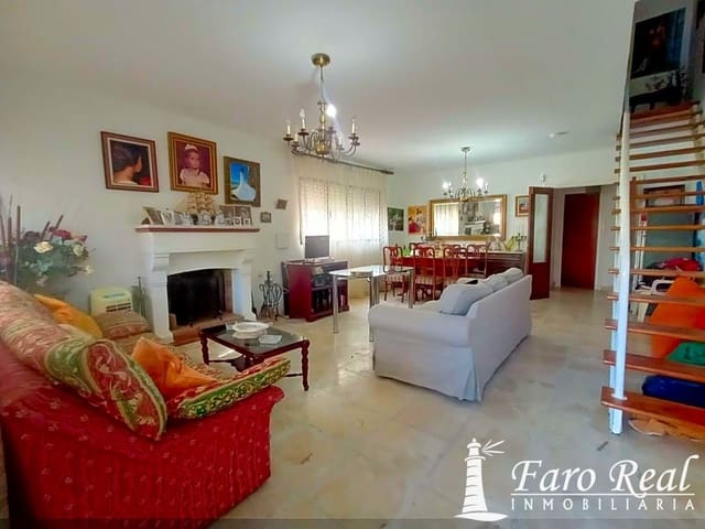 4 bedroom Villa for sale in Sanlúcar de Barrameda with pool - € 580,000 (Ref: 9420134)