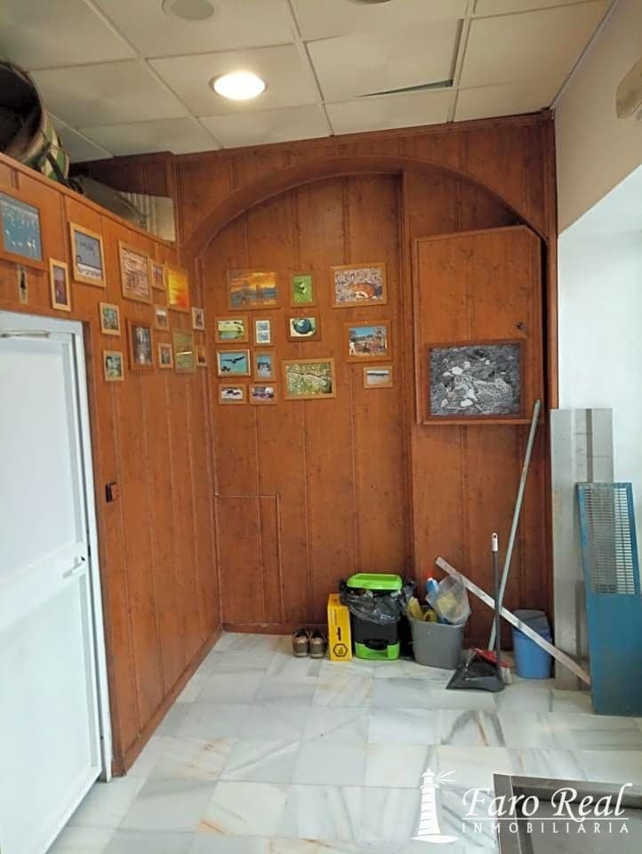 7 bedroom Villa for sale in Sanlucar de Barrameda - € 420,000 (Ref: 9420135)