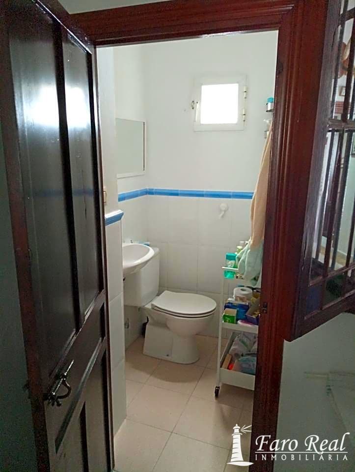 7 bedroom Villa for sale in Sanlucar de Barrameda - € 420,000 (Ref: 9420135)