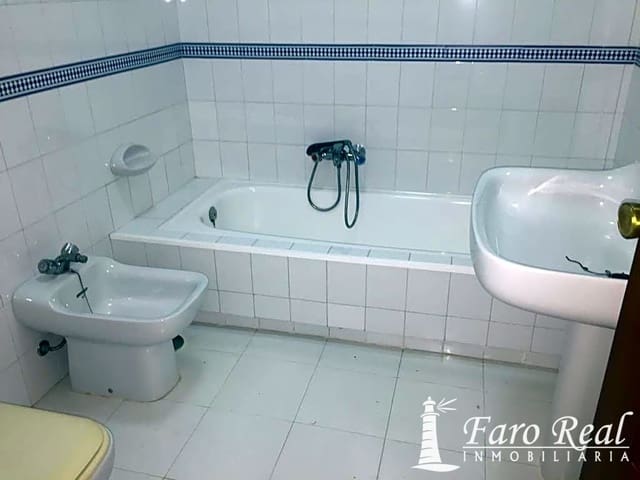 10 bedroom Villa for sale in Sanlúcar de Barrameda with pool - € 570,000 (Ref: 9420136)